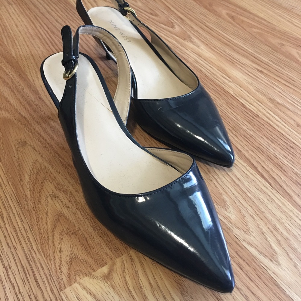 Nine West navy blue slingback
